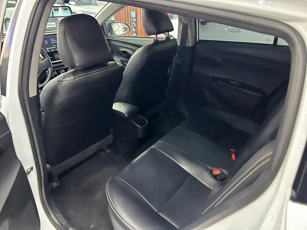 TOYOTA YARIS L ZHIXUAN