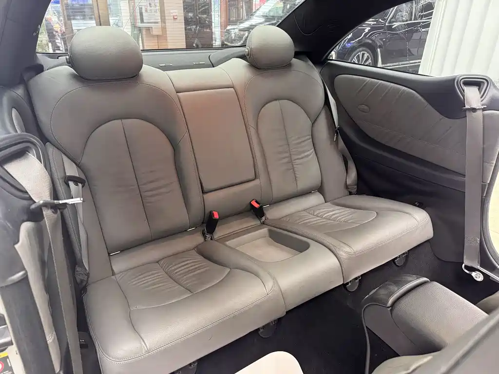 Mercedes-Benz CLK-Class — миниатюра 17