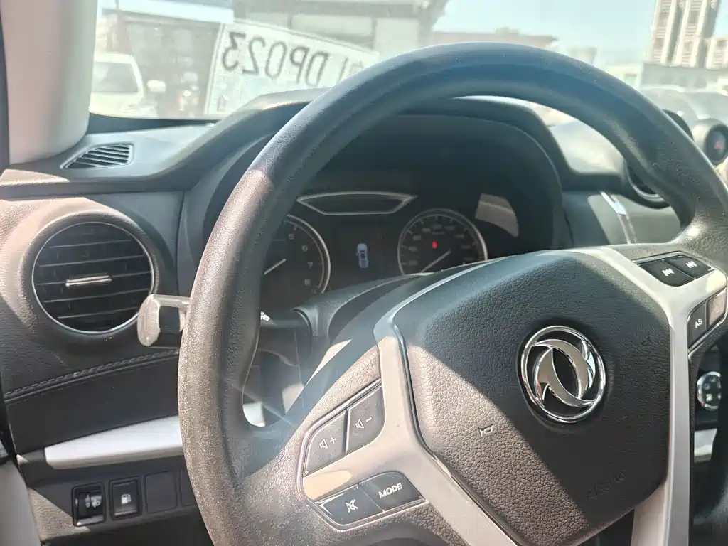 Dongfeng Rich — миниатюра 19