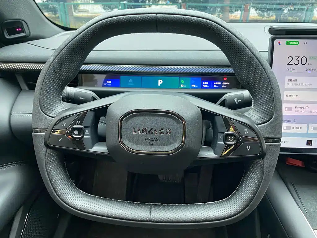 Lynk & Co 10 — миниатюра 12