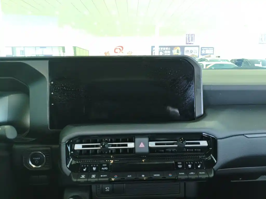Toyota Prado — миниатюра 10