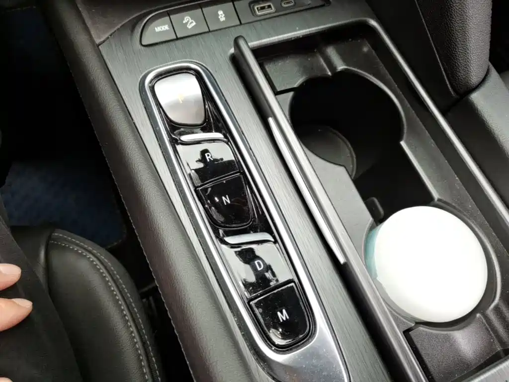 Buick Enclave — миниатюра 14