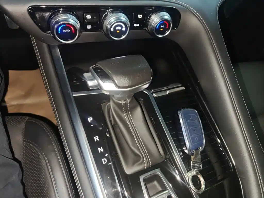 Changan CS95 — миниатюра 14