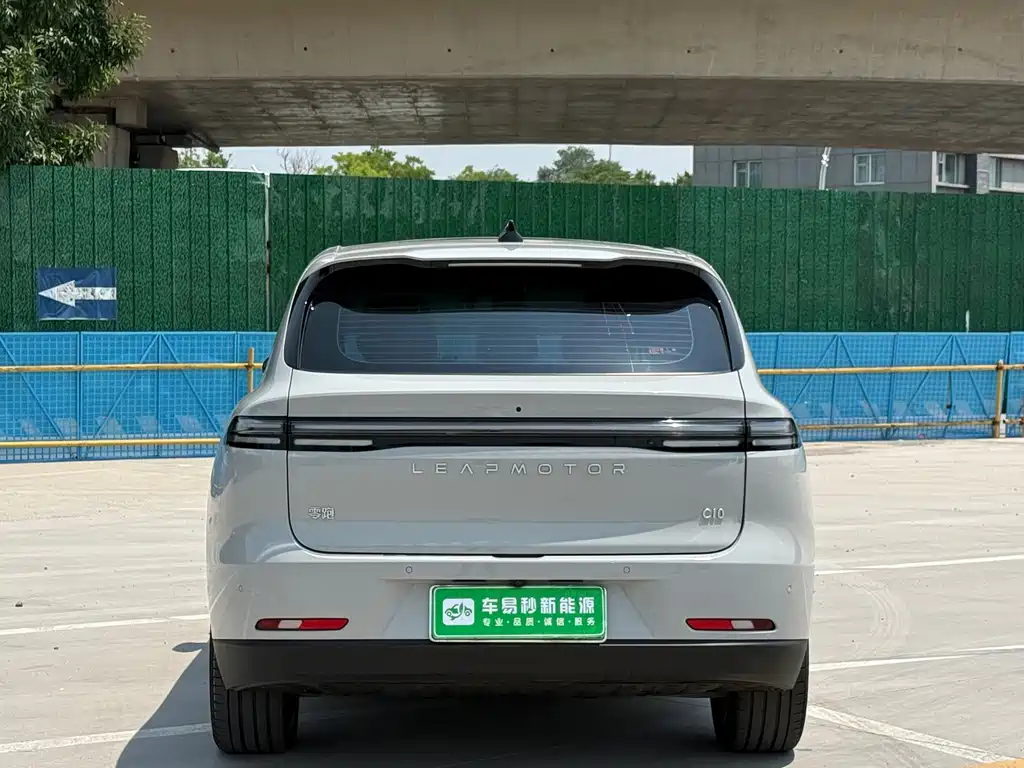 Leapmotor Leapmotor C10 — миниатюра 4