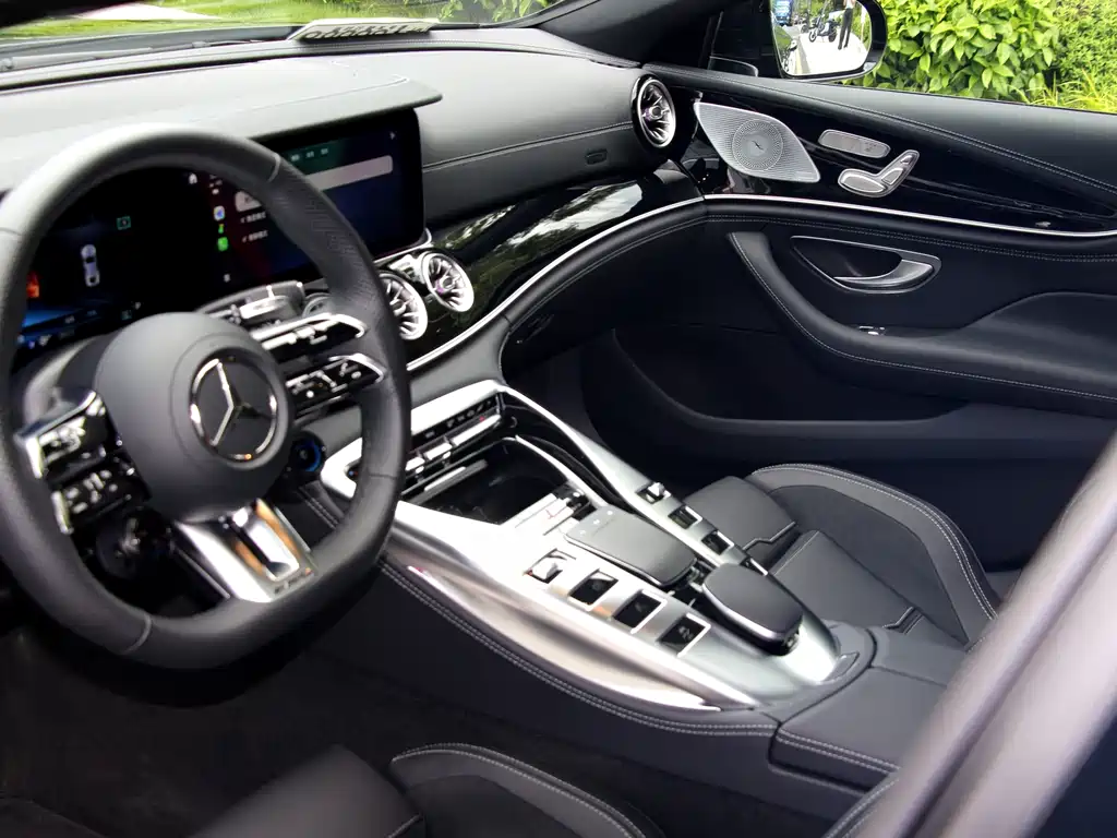 Mercedes-Benz AMG GT — миниатюра 9