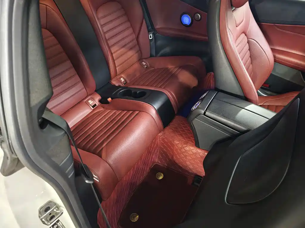 Mercedes-Benz C-Class (Import) — миниатюра 8