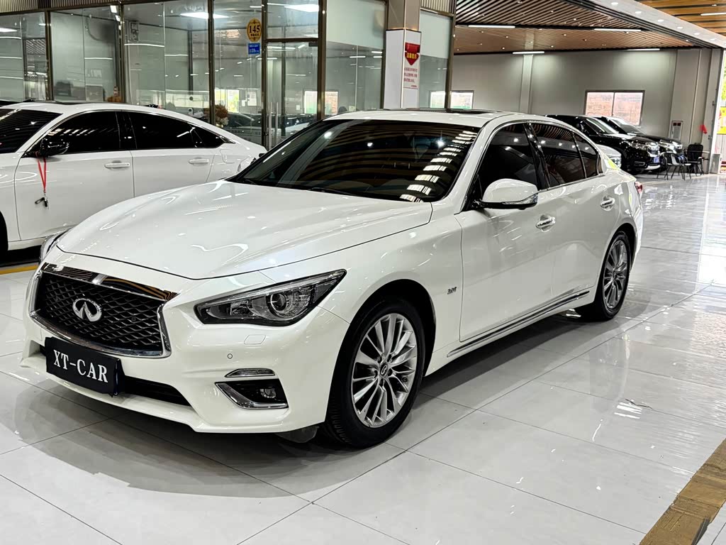 Infiniti Q50L