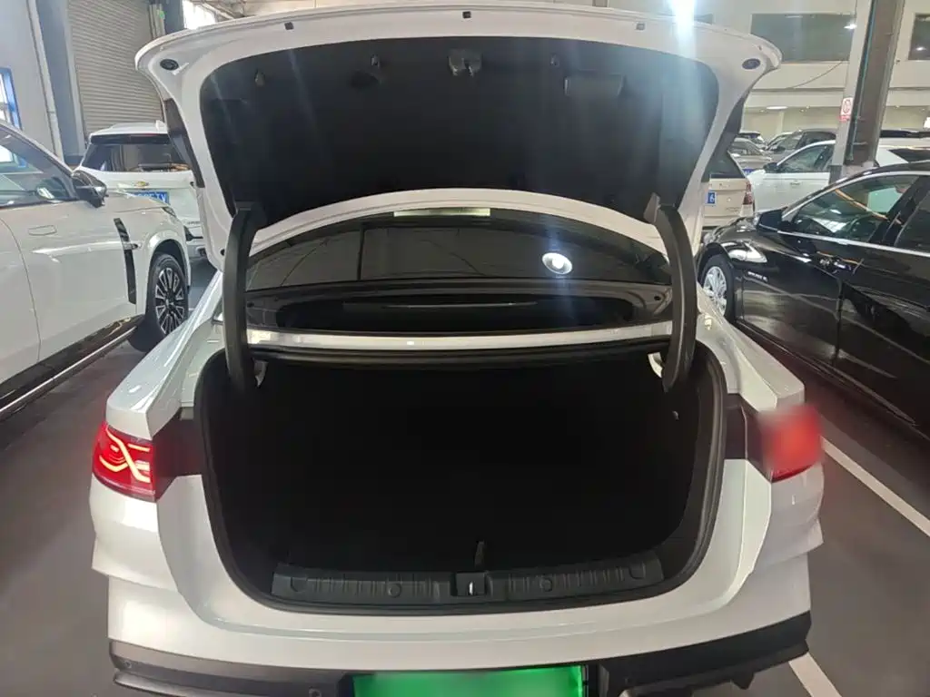 BYD Qin L — миниатюра 19