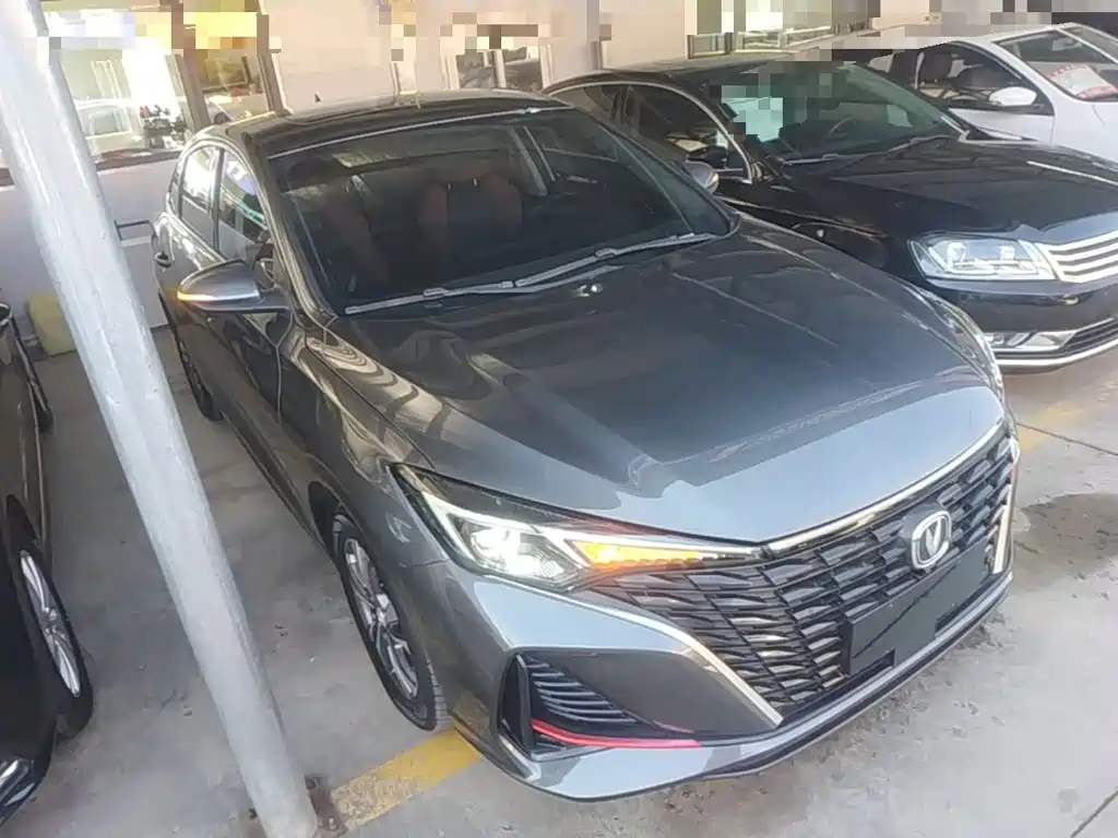 Changan Eado — миниатюра 4