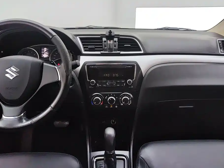 Suzuki Alivio — миниатюра 13