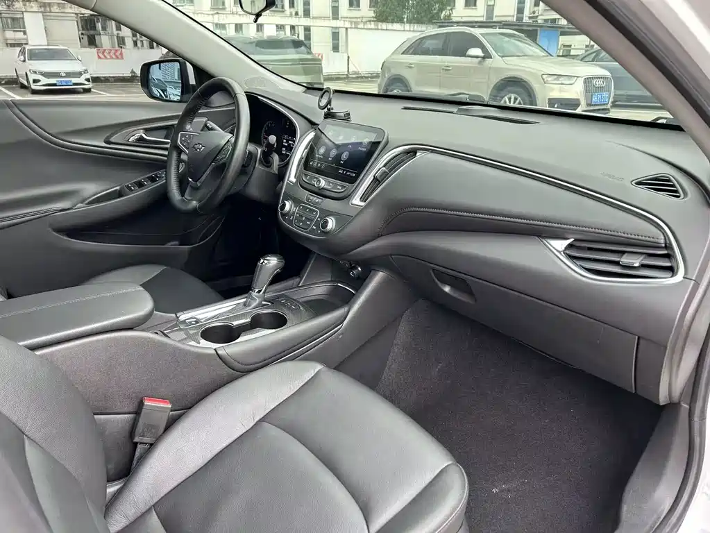Chevrolet Malibu XL — миниатюра 16
