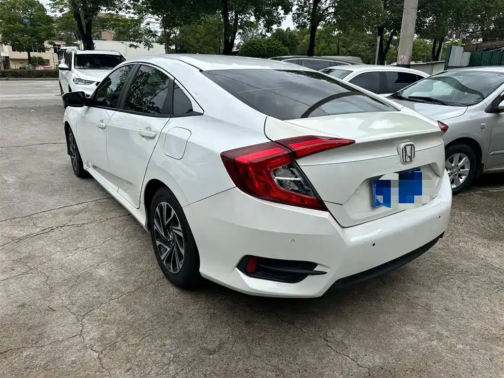 Honda Civic 2019 220TURBO CVT V