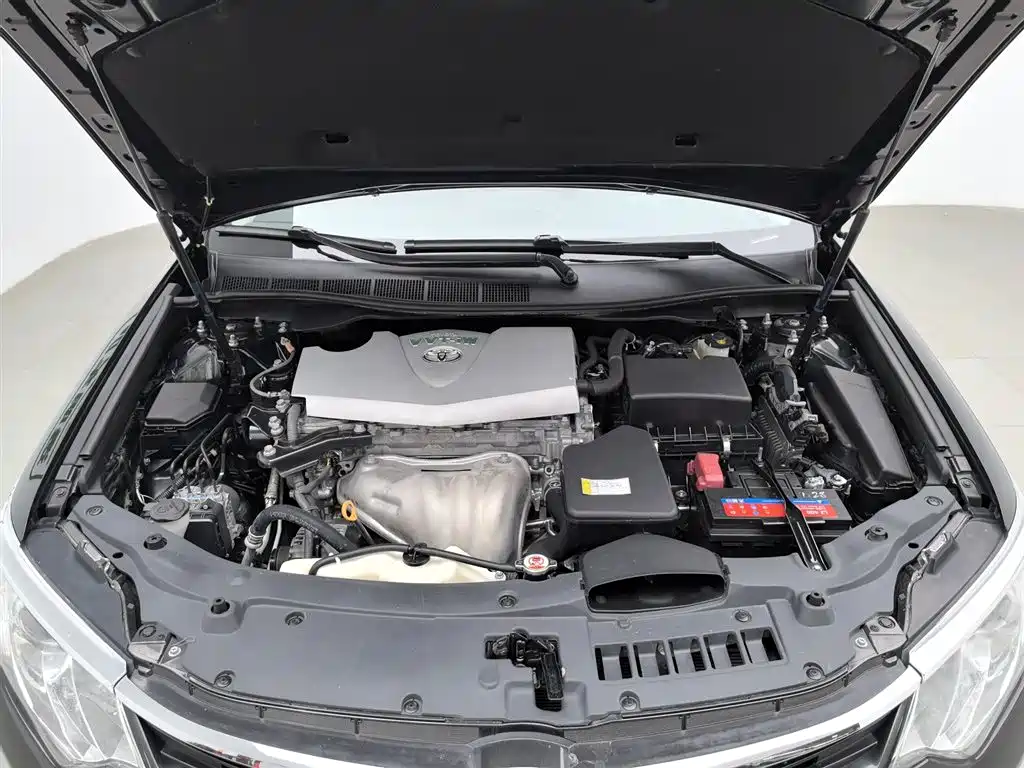 Toyota Camry 2016 2.0G Lead