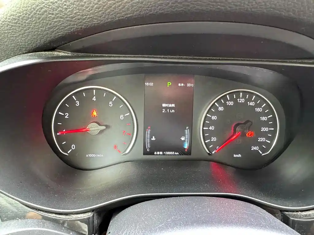 BYD MAX — миниатюра 9