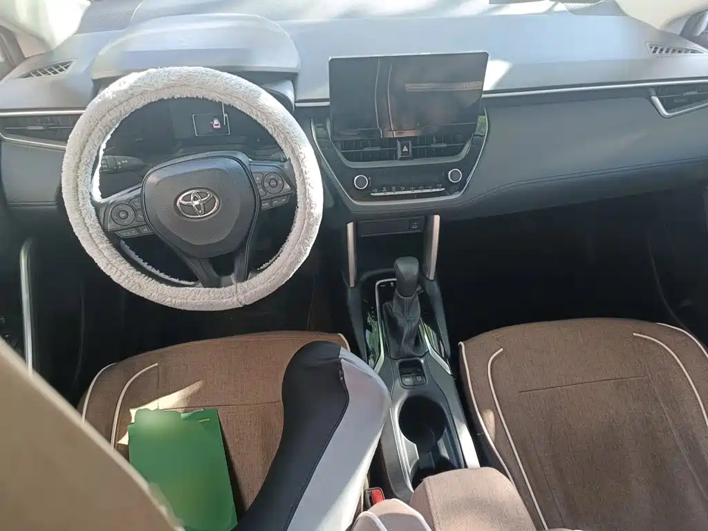 Toyota Corolla Cross — миниатюра 5
