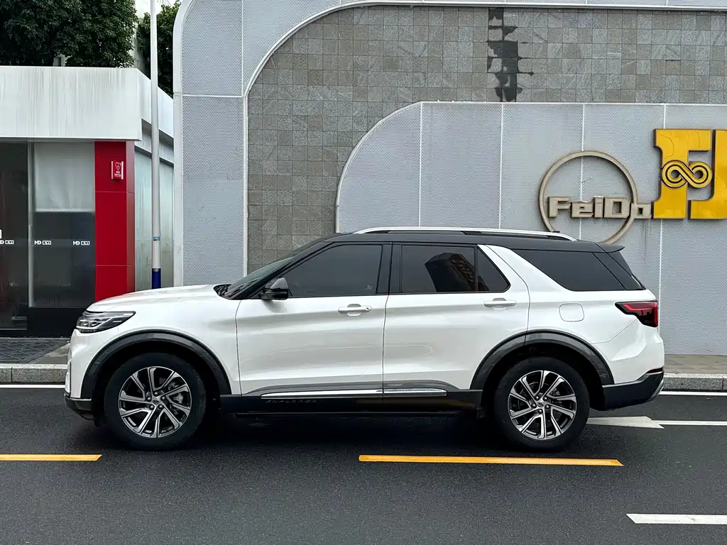 Ford Explorer — миниатюра 5