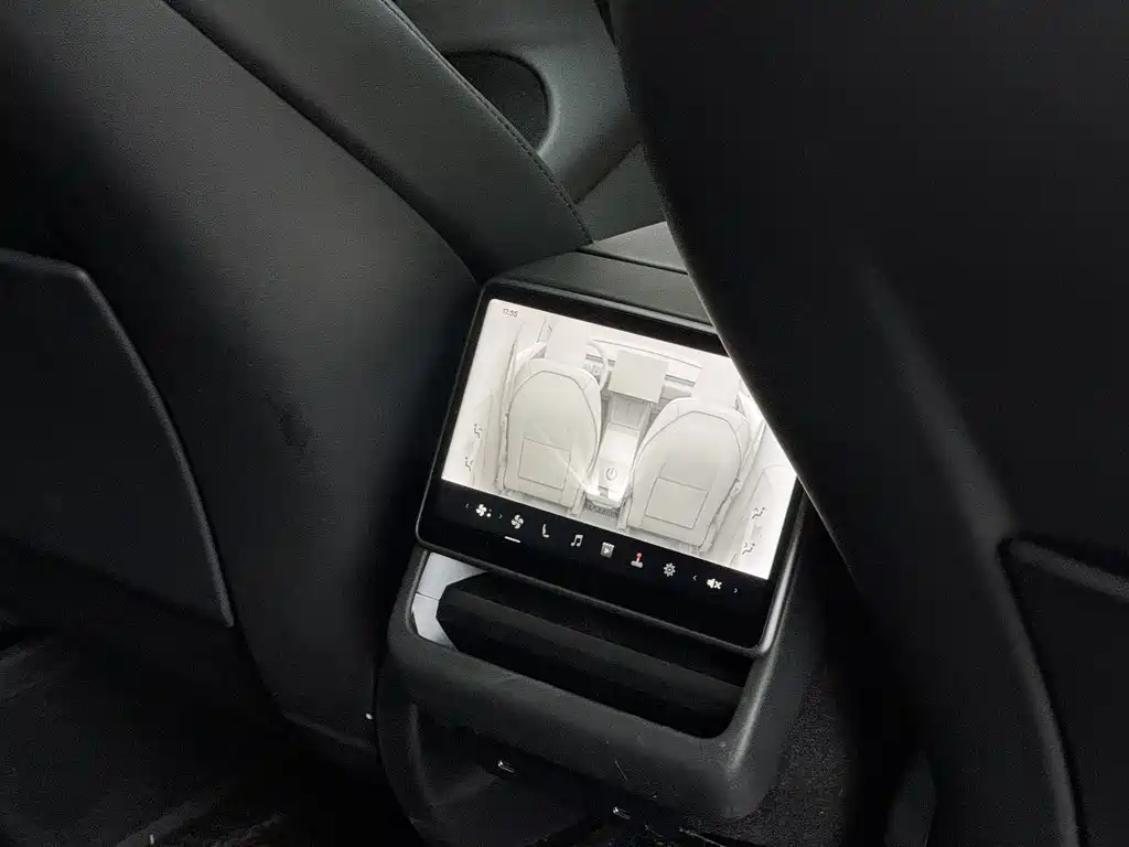 Tesla Model Y — фотографии объявления, Фото 20