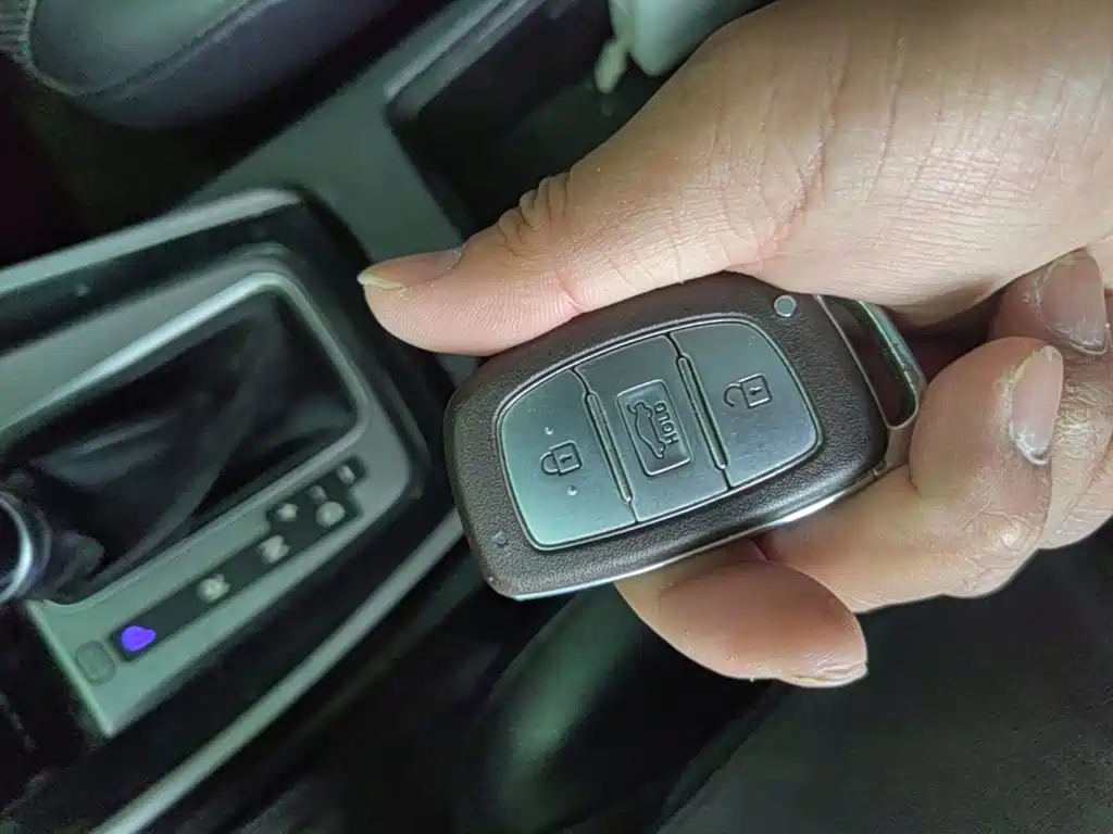 Hyundai Elantra Langdong — миниатюра 9