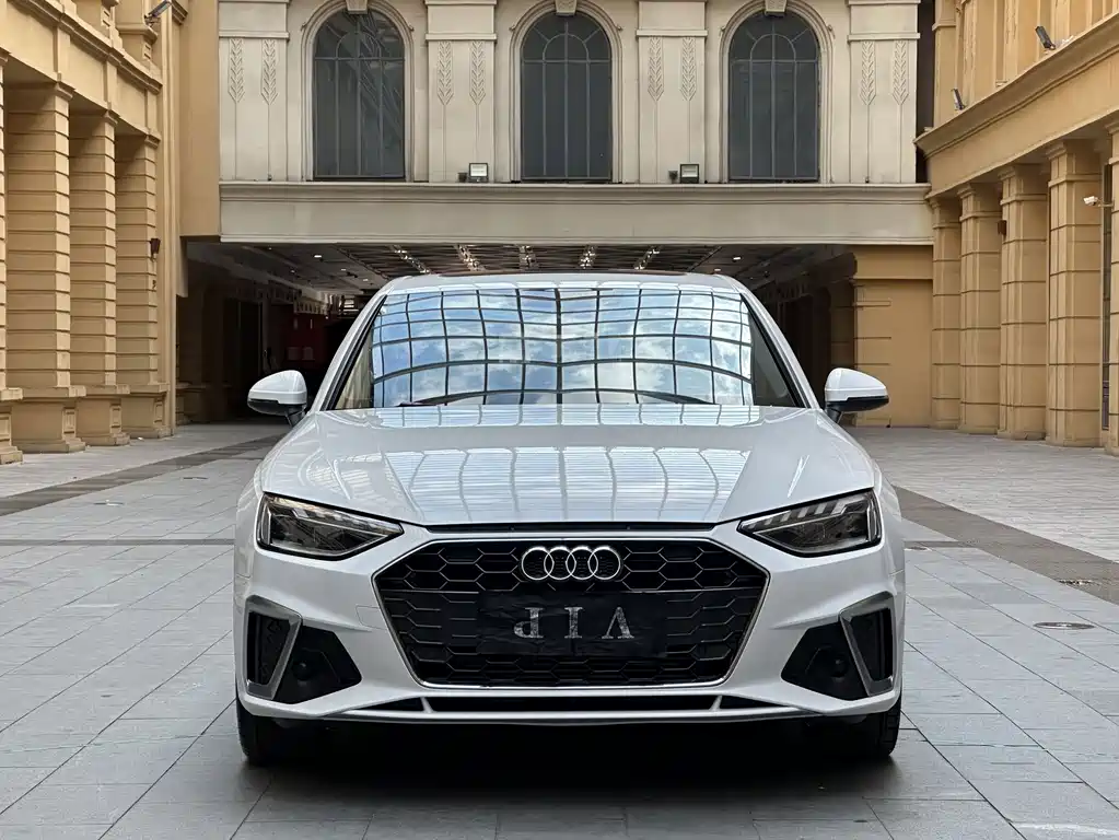 Audi A4L — миниатюра 2