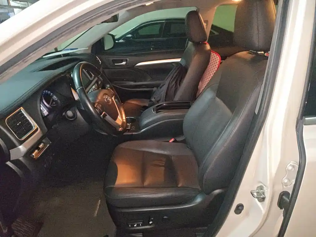 Toyota Highlander — миниатюра 11