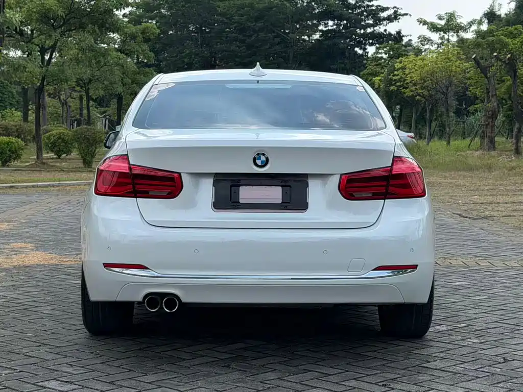BMW 3 Series — миниатюра 6