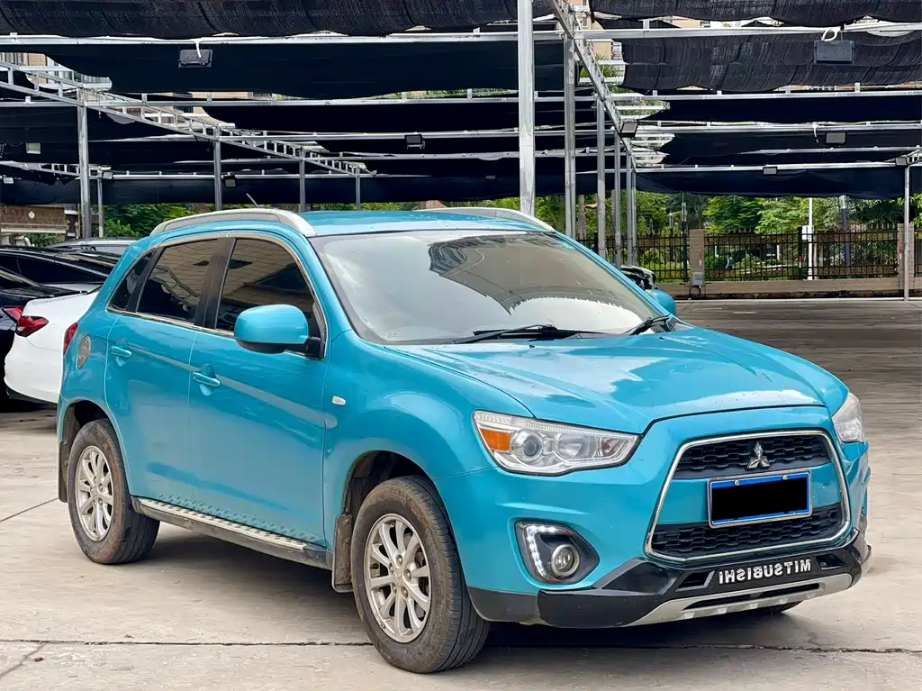 Mitsubishi ASX 2013 1.6L MT Standard