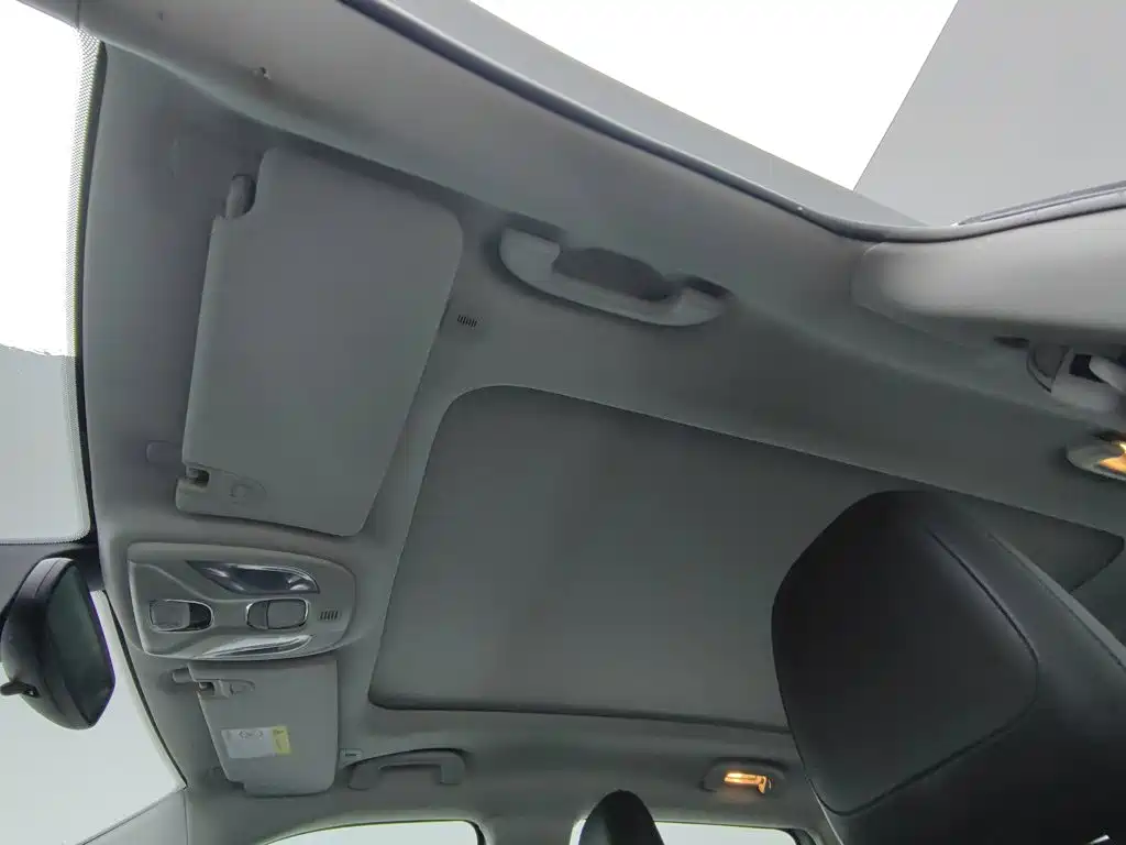 Jeep Compass — миниатюра 14