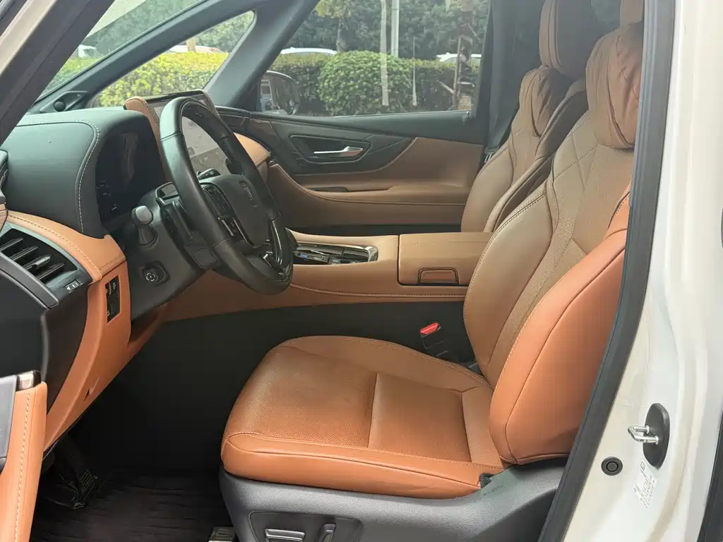 Toyota Vellfire — миниатюра 7