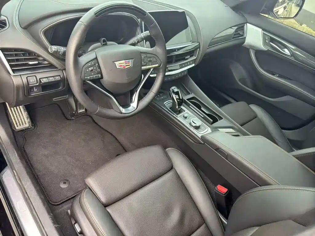 Cadillac CT5 2022 28T