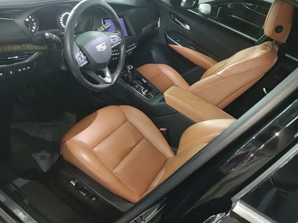 Cadillac XT4 — миниатюра 15