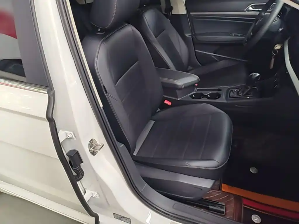Volkswagen Lavida — миниатюра 25