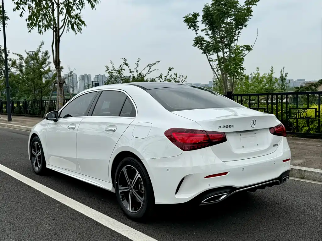 Mercedes-Benz A-Class A 2023 A 200 L Fashion