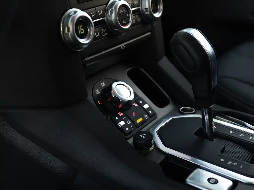 Land Rover Discovery — миниатюра 10