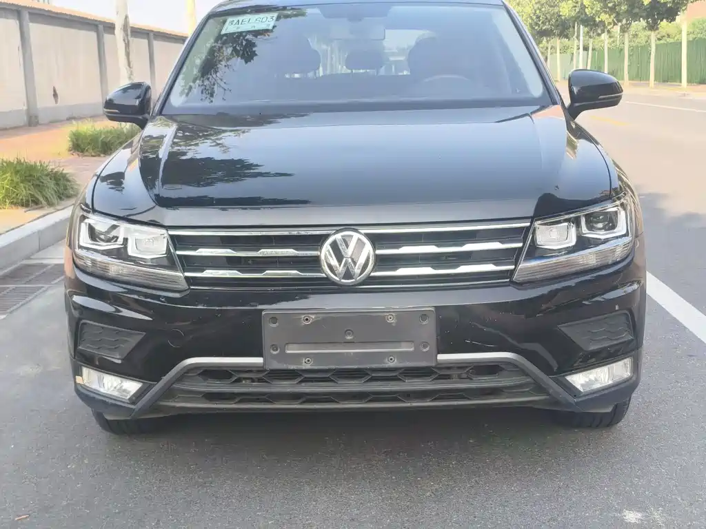 Volkswagen Tiguan L L 2018 330TSI AT