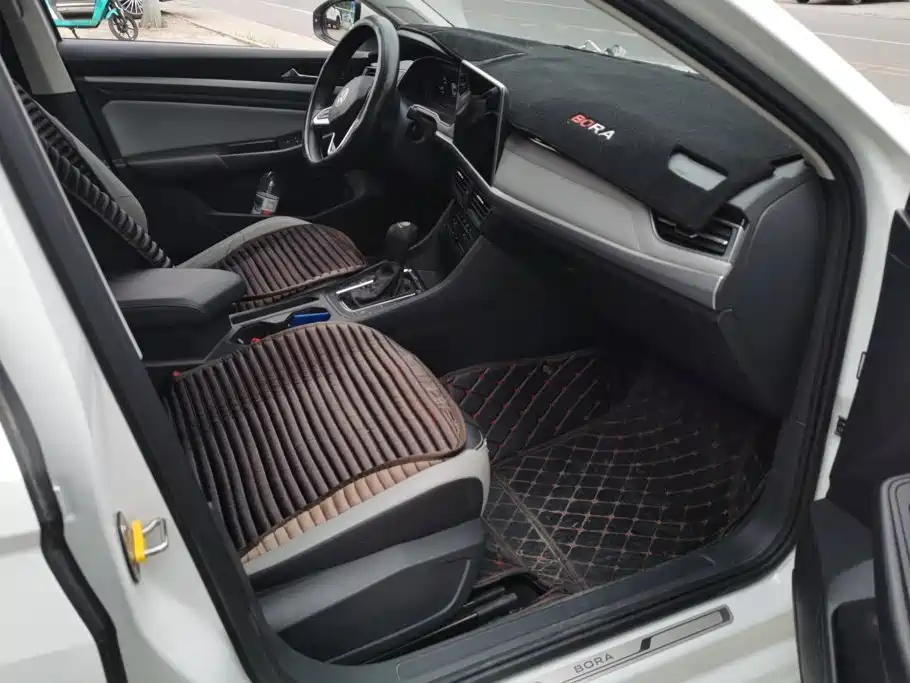 Volkswagen Bora — миниатюра 8