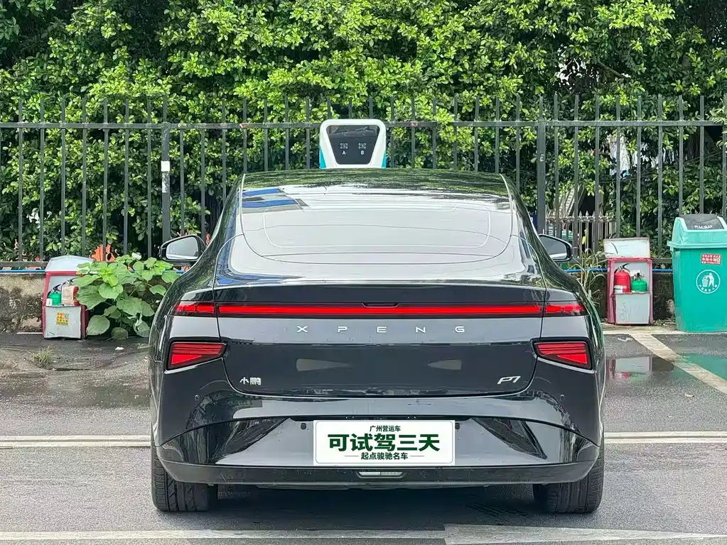 XPeng P7 — миниатюра 8