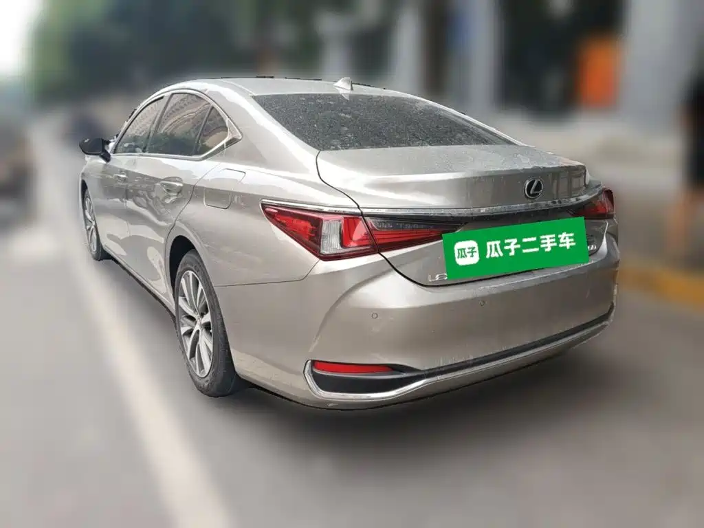 Lexus ES — миниатюра 25