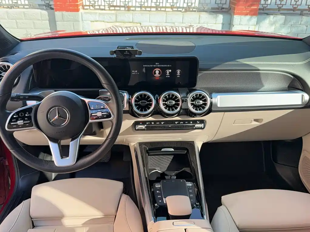 Mercedes-Benz EQB — миниатюра 15