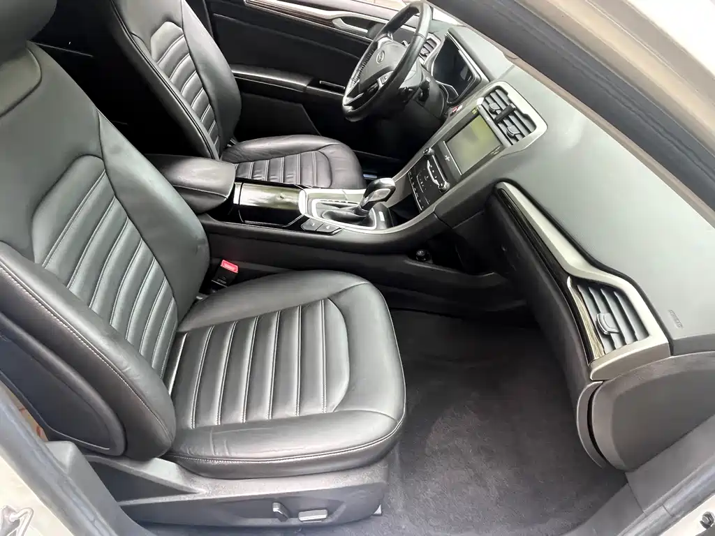 Ford Mondeo — миниатюра 13