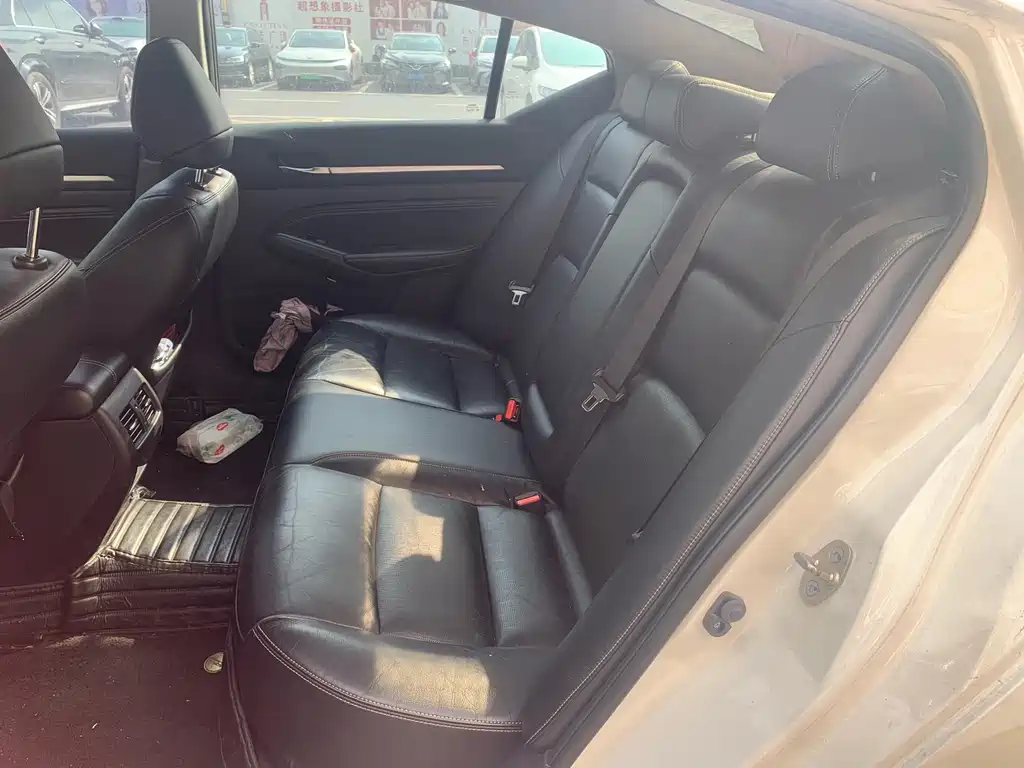 Nissan Teana — миниатюра 7