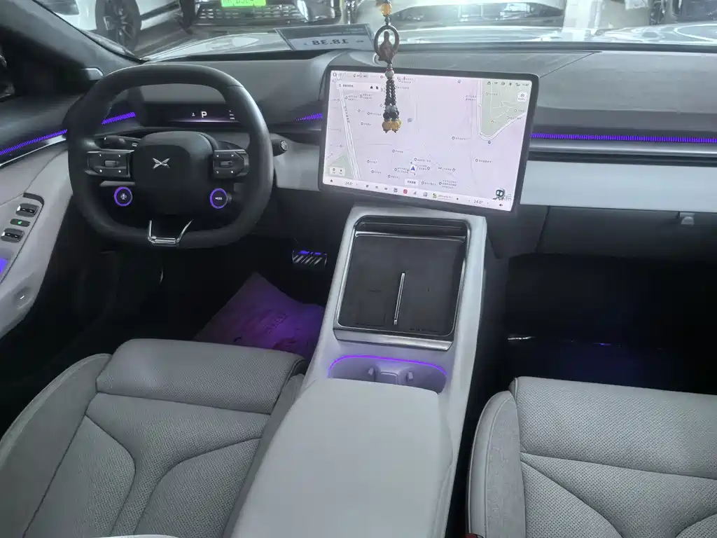 XPeng P7 — миниатюра 6