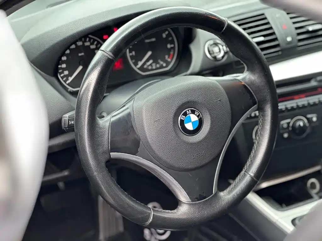 BMW 1 Series 1 2010 120i Sport