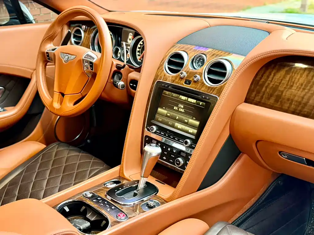 Bentley Continental — миниатюра 20