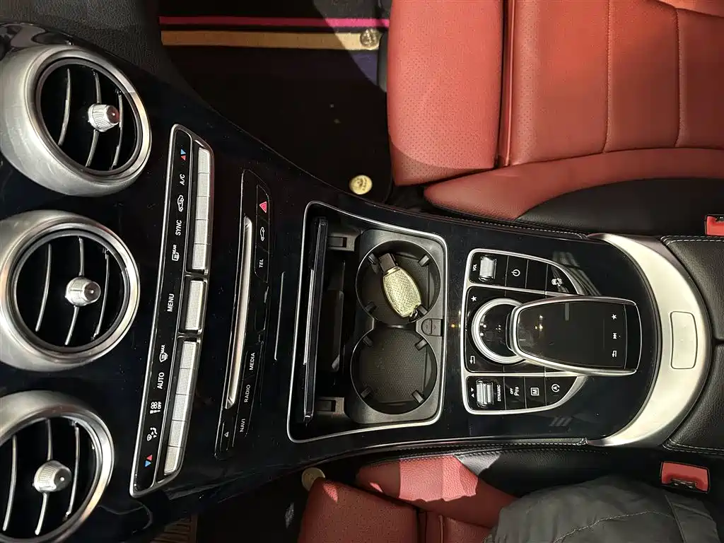 Mercedes-Benz GLC 2018 GLC 200 4MATIC SUV