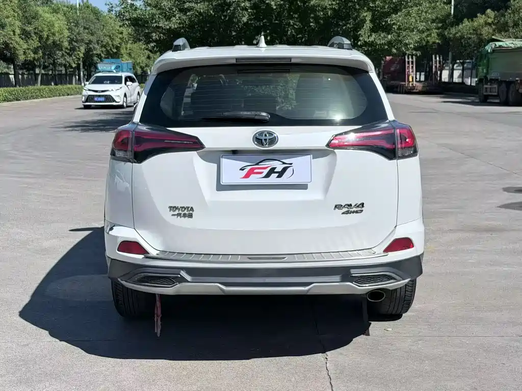 Toyota RAV4 2016 2.0L CVT V