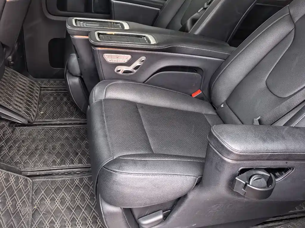 Mercedes-Benz V-Class V 2022 V 260 L Luxury