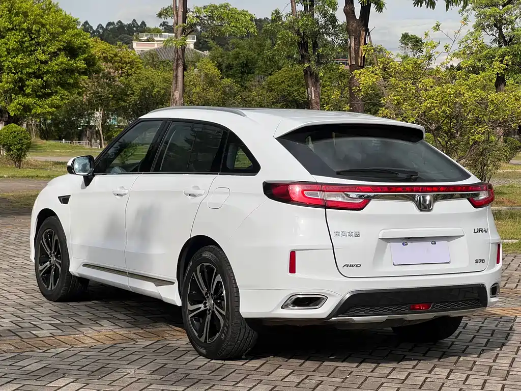 Honda UR-V 2017 370TURBO V