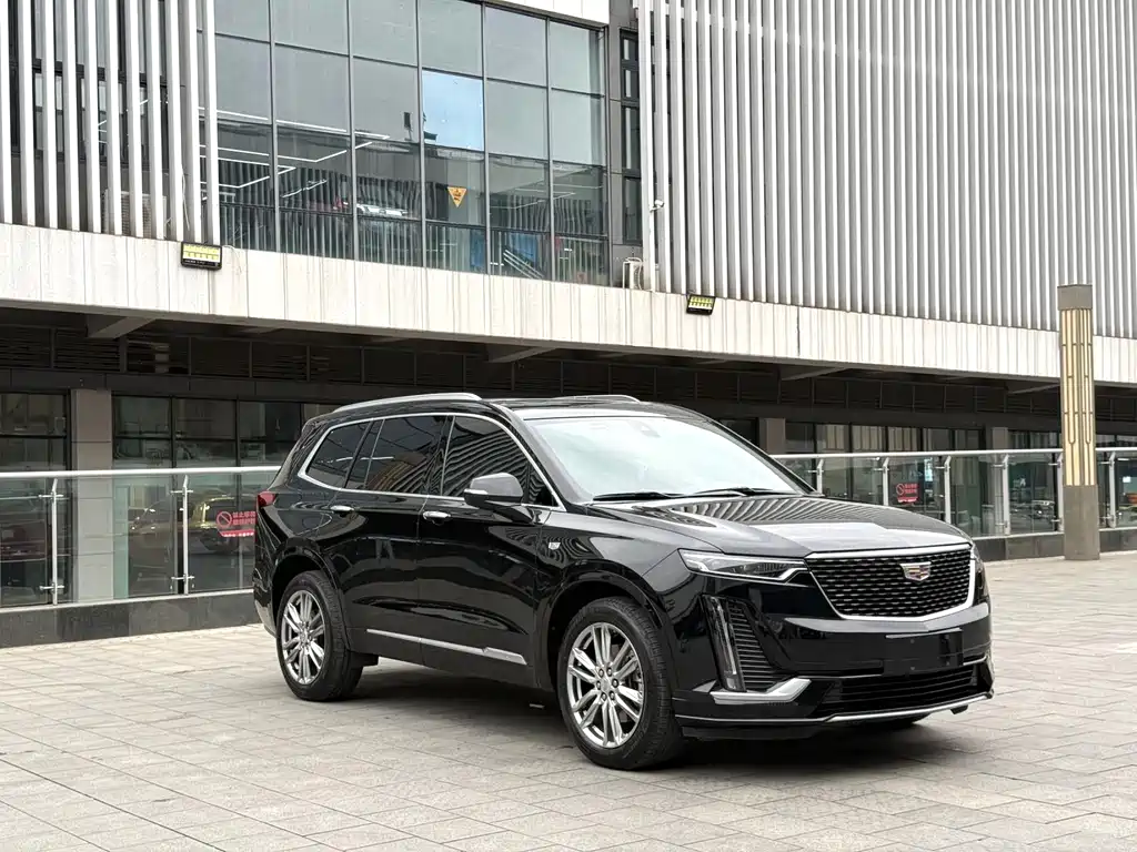 Cadillac XT6 2021 28T мест Luxury