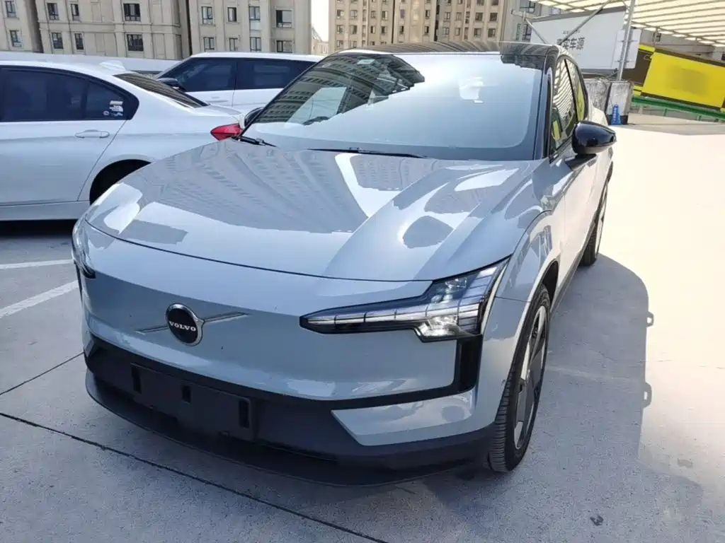 Volvo EX30 — миниатюра 2