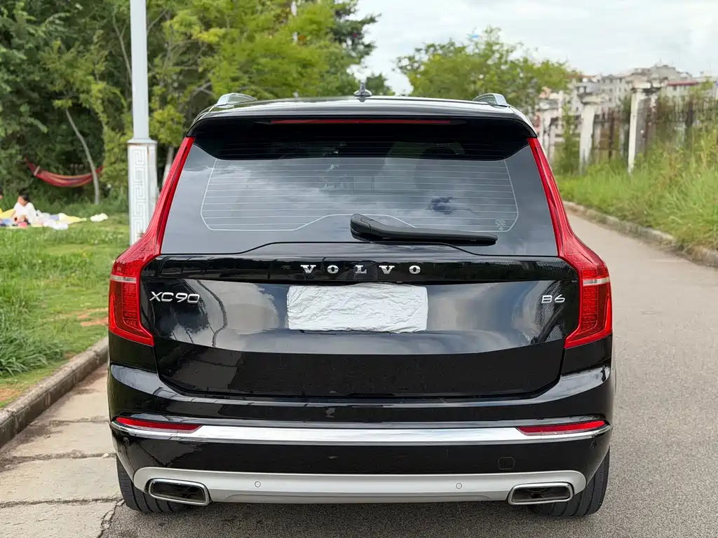 Volvo XC90 2021 B6 Luxury 7 мест
